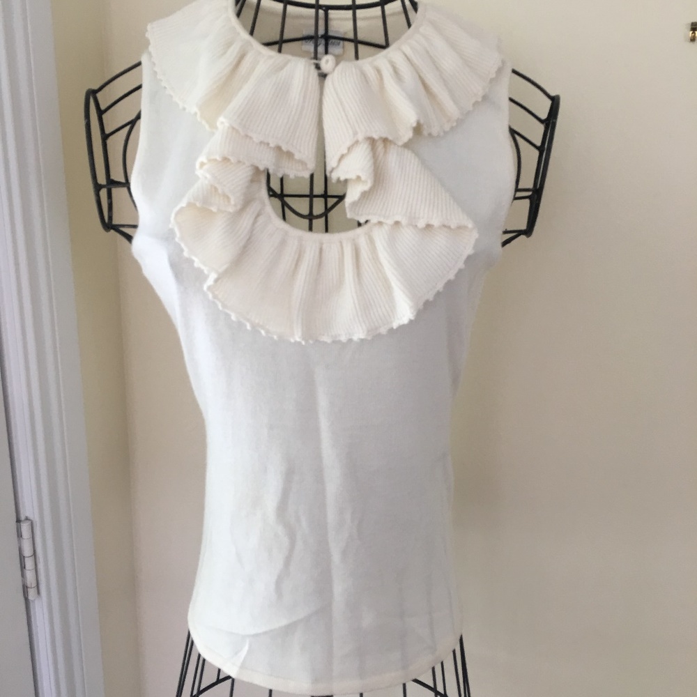 Vintage sleeveless sweater